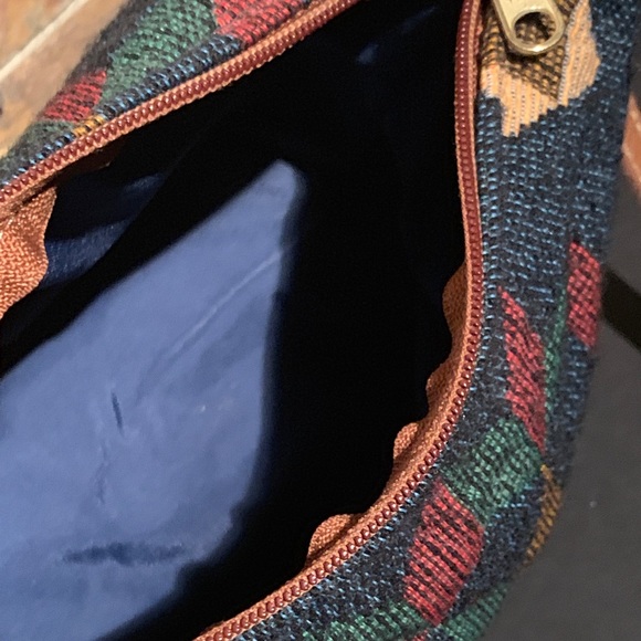 Crossbody Tapestry Aztec Print Bag - Picture 5 of 9